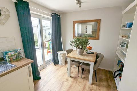 39 Ashwell Drive, Shirley, Solihull, B90 3LR
