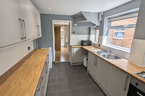 14 Bronte Farm Road, Shirley, Solihull, B90 3DE