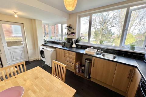 3 bedroom semi-detached house for sale, Camford Grove, Kings Heath