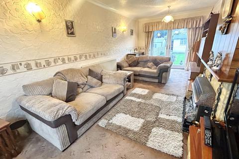 74 Colesbourne Road, Solihull, B92 8LF