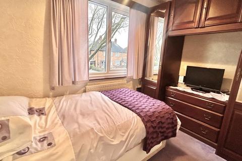 74 Colesbourne Road, Solihull, B92 8LF