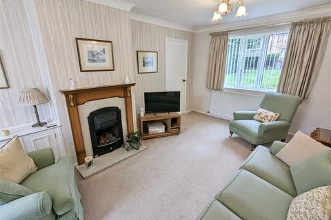 82 Arlescote Road, Solihull, B92 9HY