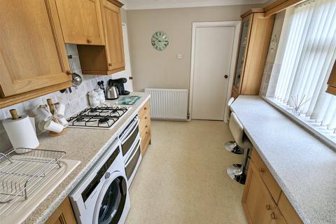 82 Arlescote Road, Solihull, B92 9HY