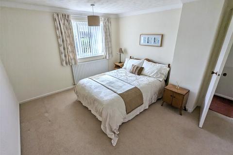 82 Arlescote Road, Solihull, B92 9HY