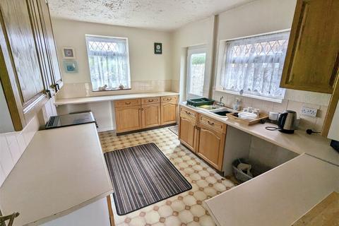 37 Campden Green, Solihull, B92 8HQ