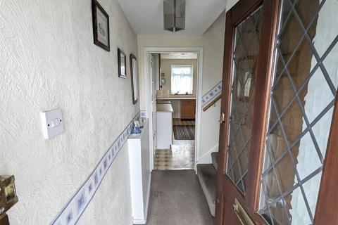 37 Campden Green, Solihull, B92 8HQ