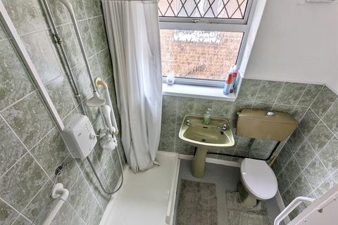 37 Campden Green, Solihull, B92 8HQ