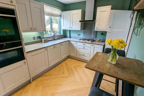 62 Braemar Road, Solihull, B92 8BS