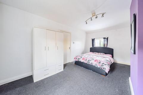48 Deans Way, Gloucester, GL1 2QF