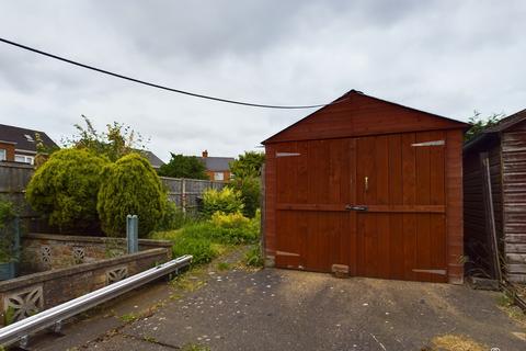 3 bedroom semi-detached house for sale, Bushfield Road, Scunthorpe DN16
