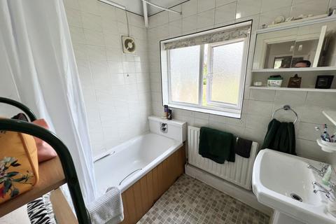 132 School Road, Hall Green, Birmingham, B28 8JE