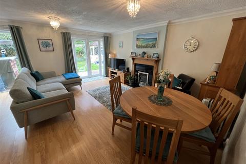 10 Heron Close, Cheswick Green, Solihull, B90 4JB