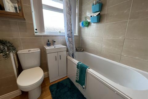 10 Heron Close, Cheswick Green, Solihull, B90 4JB