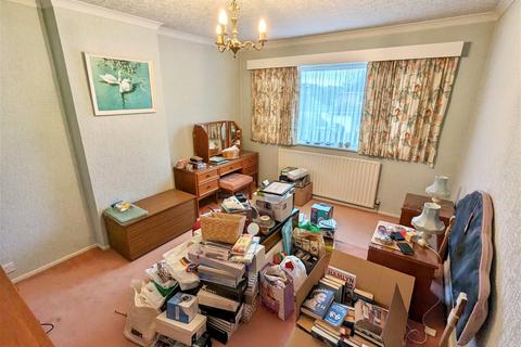 4 Bearley Croft, Shirley, Solihull, B90 4DL