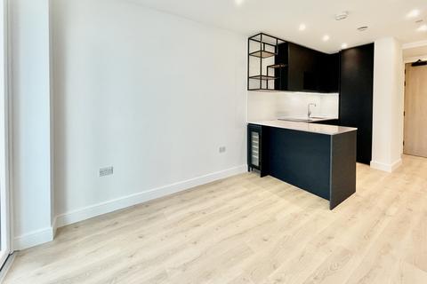 Studio to rent, 2 Caldon Boulevard, Wembley HA0