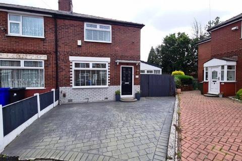 3 bedroom semi-detached house for sale, Swinburne Avenue, Droylsden