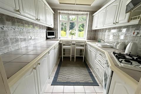 89 Cropthorne Road, Shirley, Solihull, B90 3JL