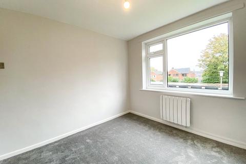 2 bedroom flat to rent, Ackersley Court, Cheadle Hulme, Cheadle, SK8