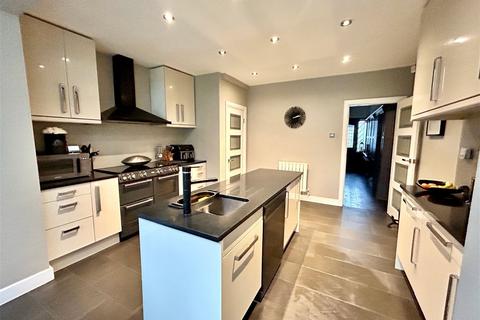 307 Blossomfield Road, Solihull, B91 1TE