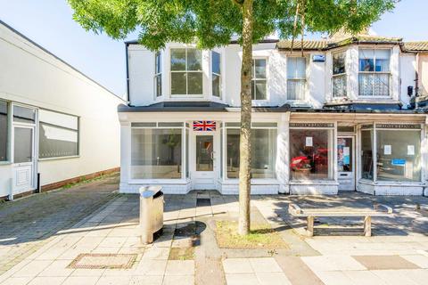 Property to rent, 1, Bevan Street East, Lowestoft, Suffolk, NR32 2AA