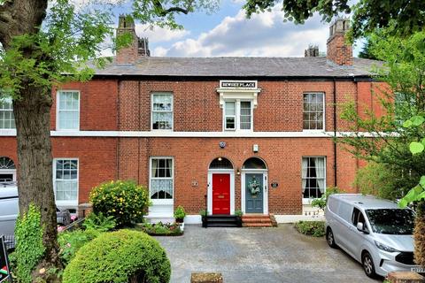 5 bedroom townhouse for sale, Bewsey Road, Warrington, WA2