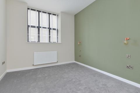 2 bedroom apartment to rent, High Street, Wingham, Canterbury