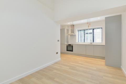 2 bedroom apartment to rent, High Street, Wingham, Canterbury