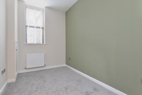 2 bedroom apartment to rent, High Street, Wingham, Canterbury