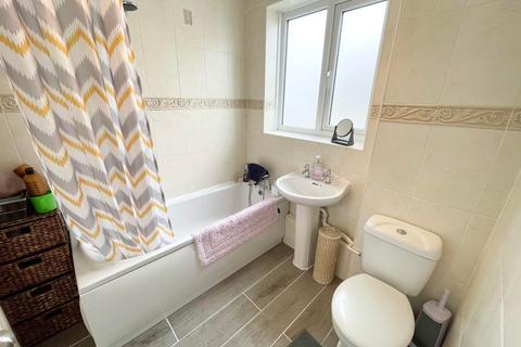42b Beach Road, Thornton-cleveleys, FY5 1EQ