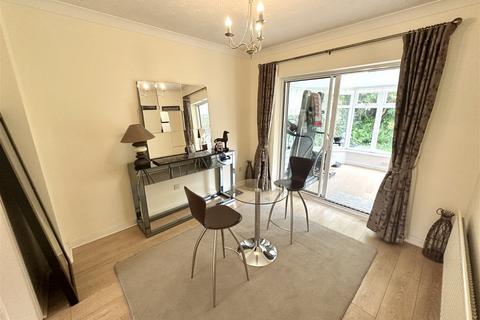14 Brixfield Way, Shirley, Solihull, B90 1RQ