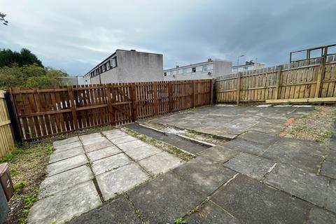 3 bedroom terraced house to rent, Glenhove Road, Glasgow G67