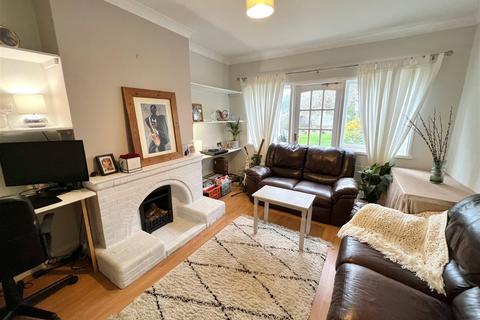 138 Bills Lane, Shirley, Solihull, B90 2PQ