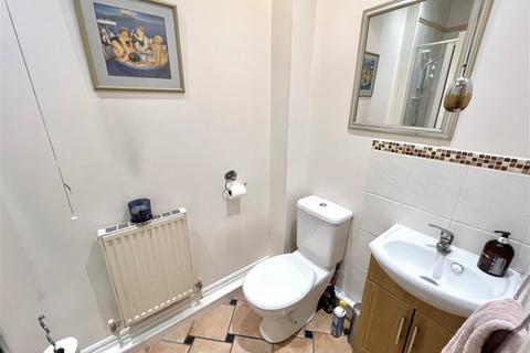 138 Bills Lane, Shirley, Solihull, B90 2PQ