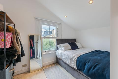 3 bedroom flat to rent, Wandsworth Bridge Road, London SW6