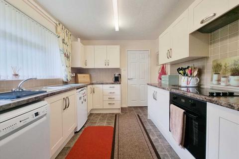 3 bedroom detached bungalow for sale, Ruskington NG34