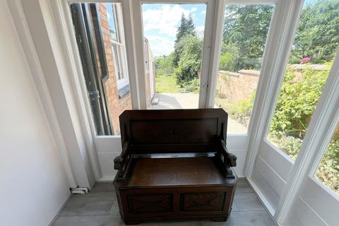 5 bedroom semi-detached house for sale, Kineton Green Road, Solihull