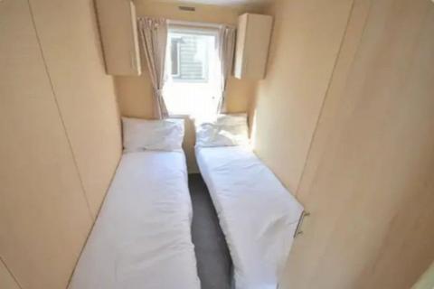 2 bedroom static caravan for sale, Felixstowe Beach, , Walton Avenue IP11