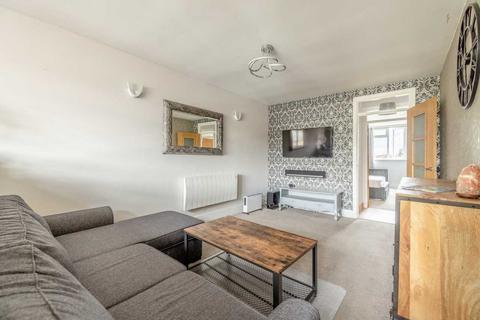 2 bedroom apartment for sale, St Lukes Road, Old Windsor SL4