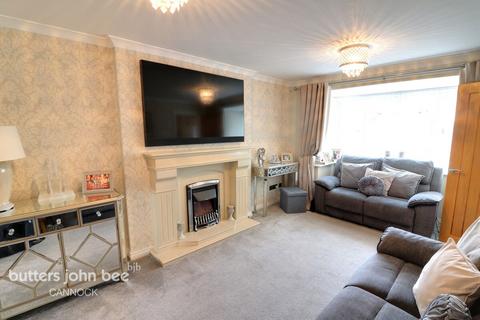 4 bedroom detached house for sale, Squirrel Close, Cannock