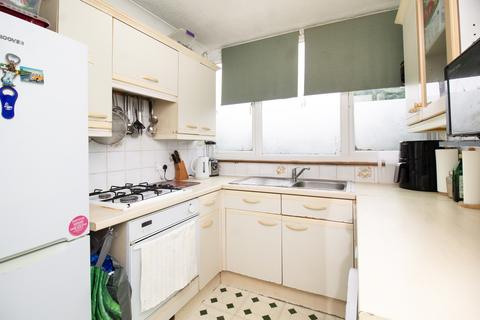 2 bedroom flat for sale, Baring Road, Lee, London