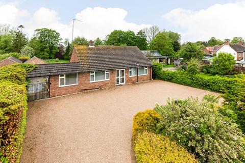 32 Chapel Lane, Sutton Courtenay, Abingdon, OX14 4AN