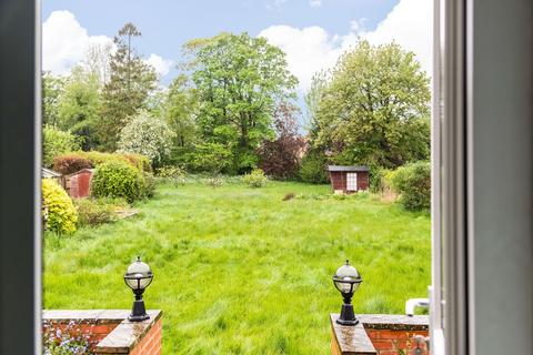 32 Chapel Lane, Sutton Courtenay, Abingdon, OX14 4AN