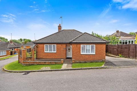 2 bedroom detached bungalow for sale, Milldale Gardens, Kettering NN15