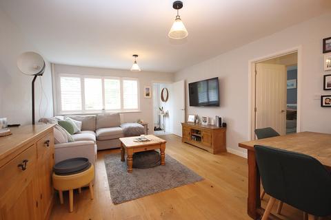 2 bedroom maisonette for sale, Ray Park Avenue, Maidenhead