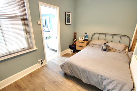 21 Bath Street, Southampton, SO14 6GX