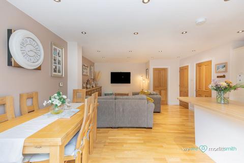 155 Forres Road, Sheffield, S10 1WF
