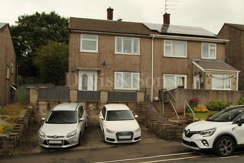 3 bedroom semi-detached house for sale, Elm Drive, Risca, Newport. NP11