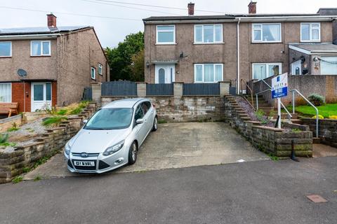 3 bedroom semi-detached house for sale, Elm Drive, Risca, Newport. NP11