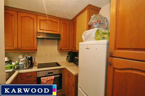 123 Glencoe Road, Hayes, UB4 9SN