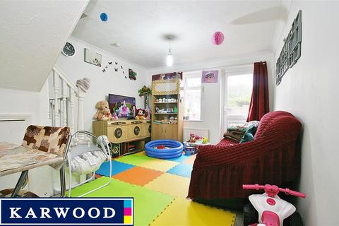 123 Glencoe Road, Hayes, UB4 9SN